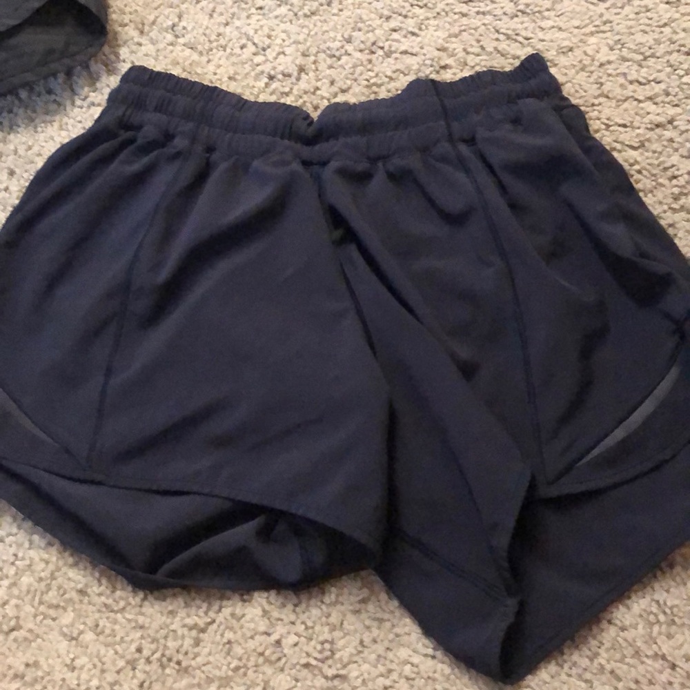 Lululemon shorts with mesh on the sideS